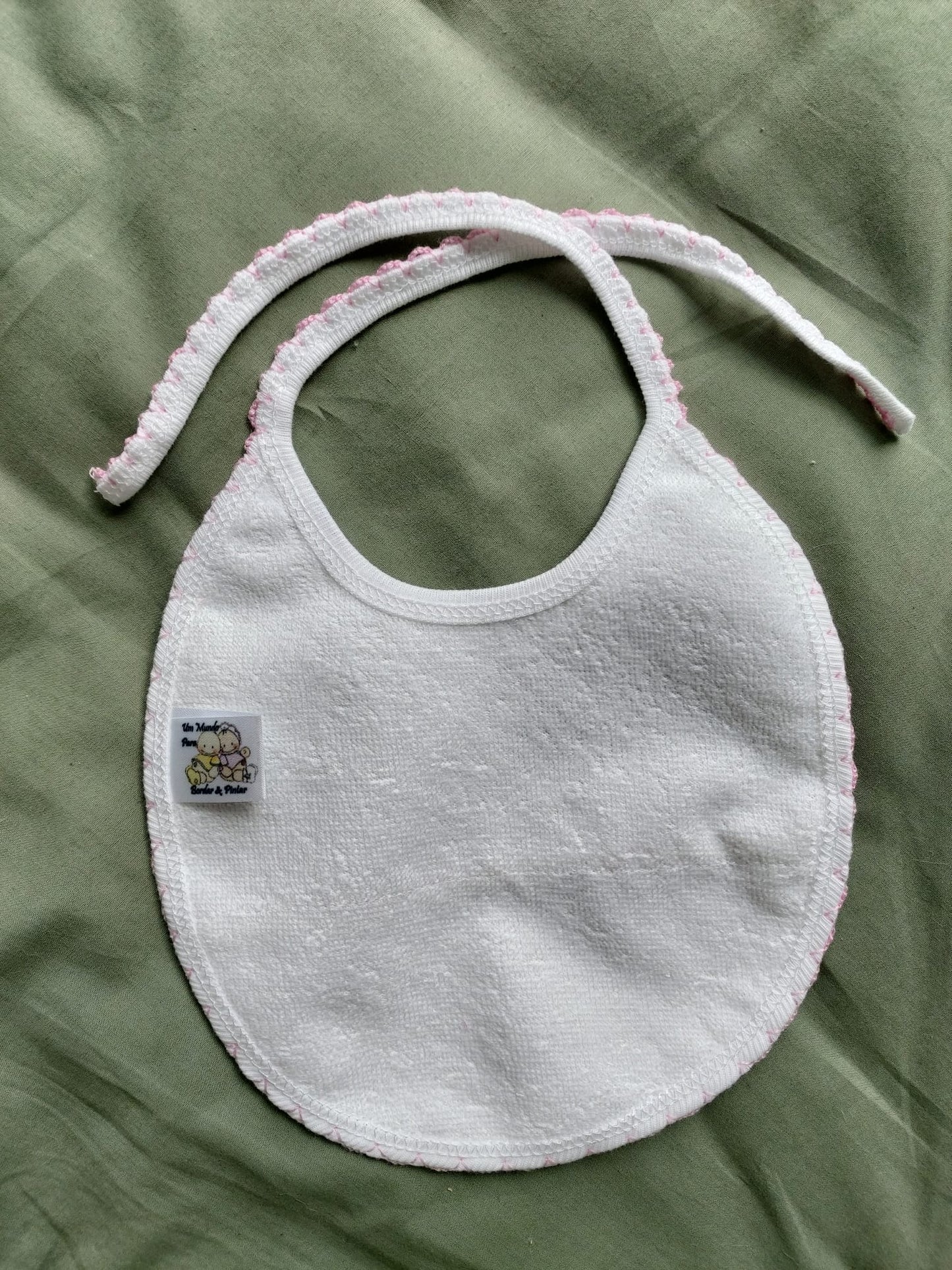 Bavoir rond - Nuages rose