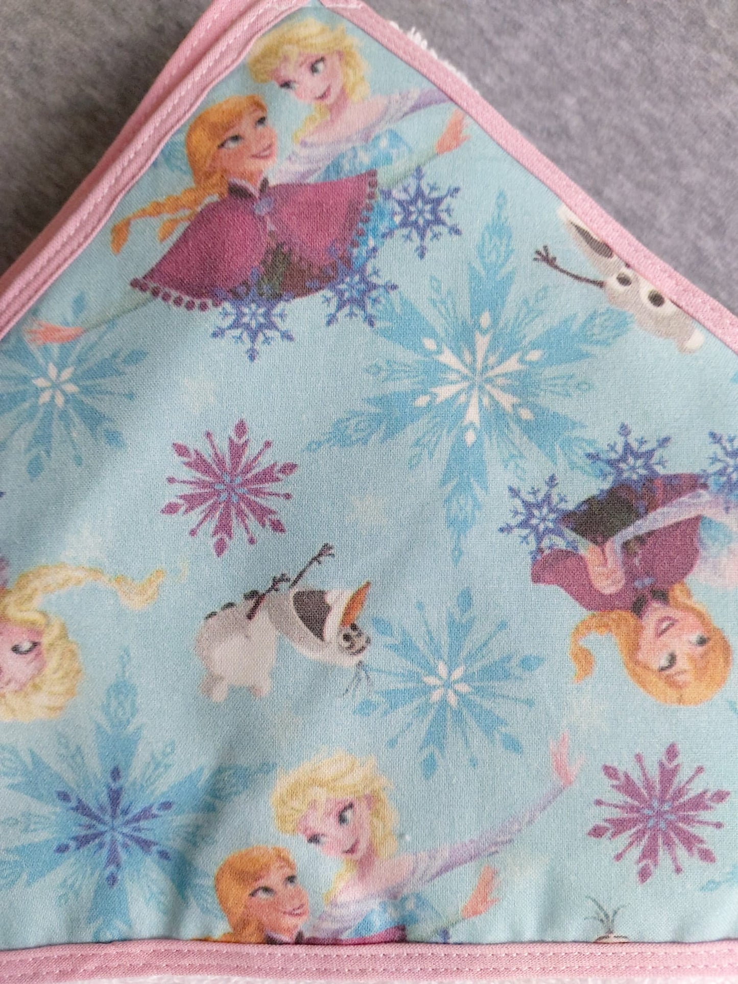 Cape de bain 100x100cm - Inspiration Reine des Neiges