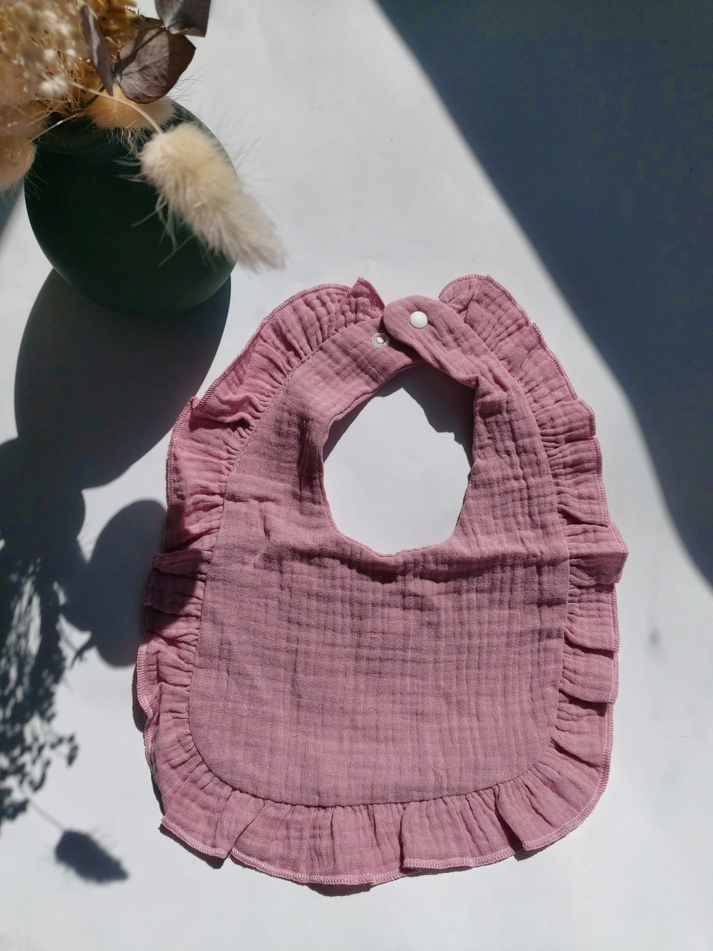 Bavoir à volants - Rose