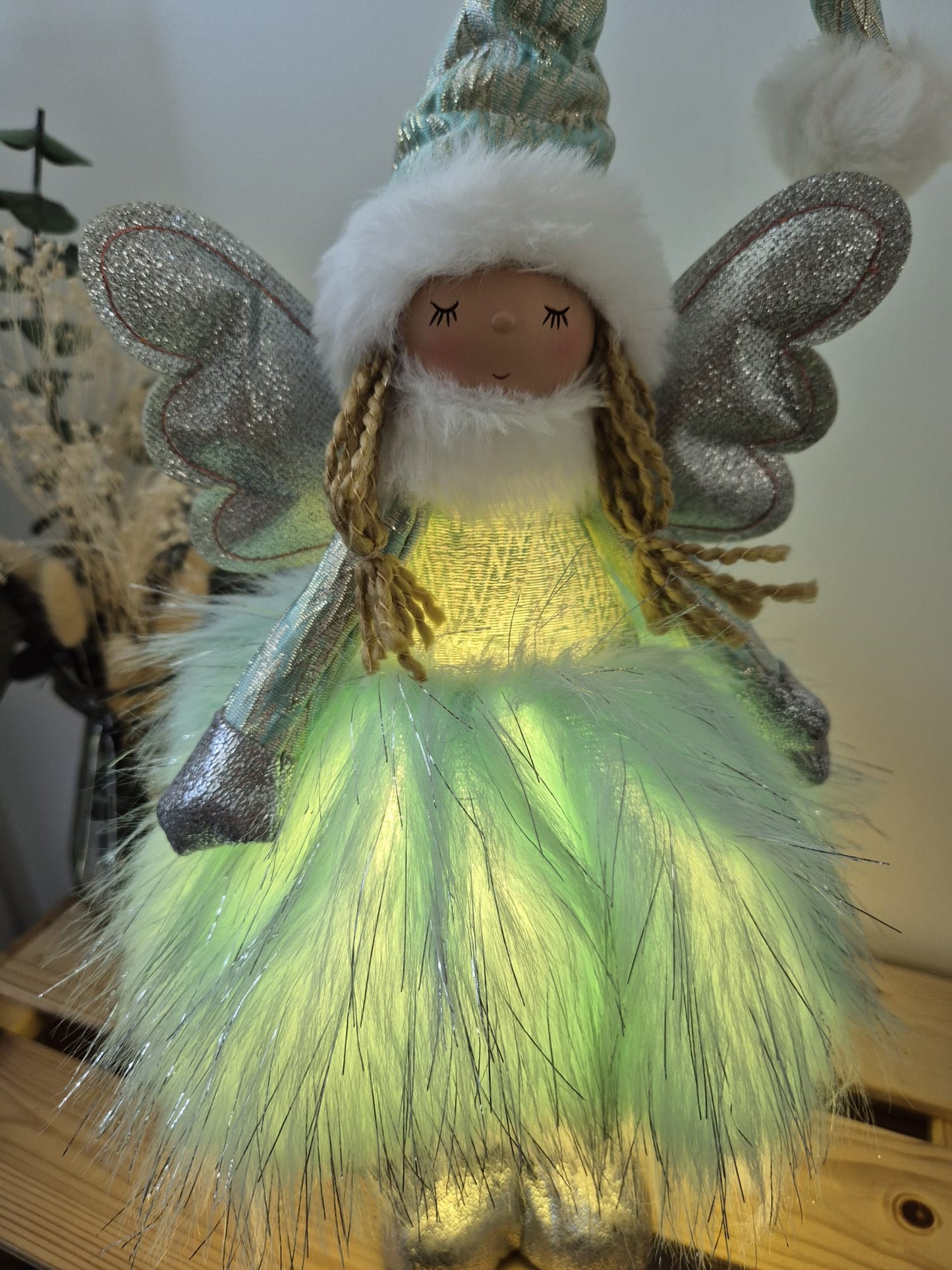 Poupée Jade debout - Verte argentée