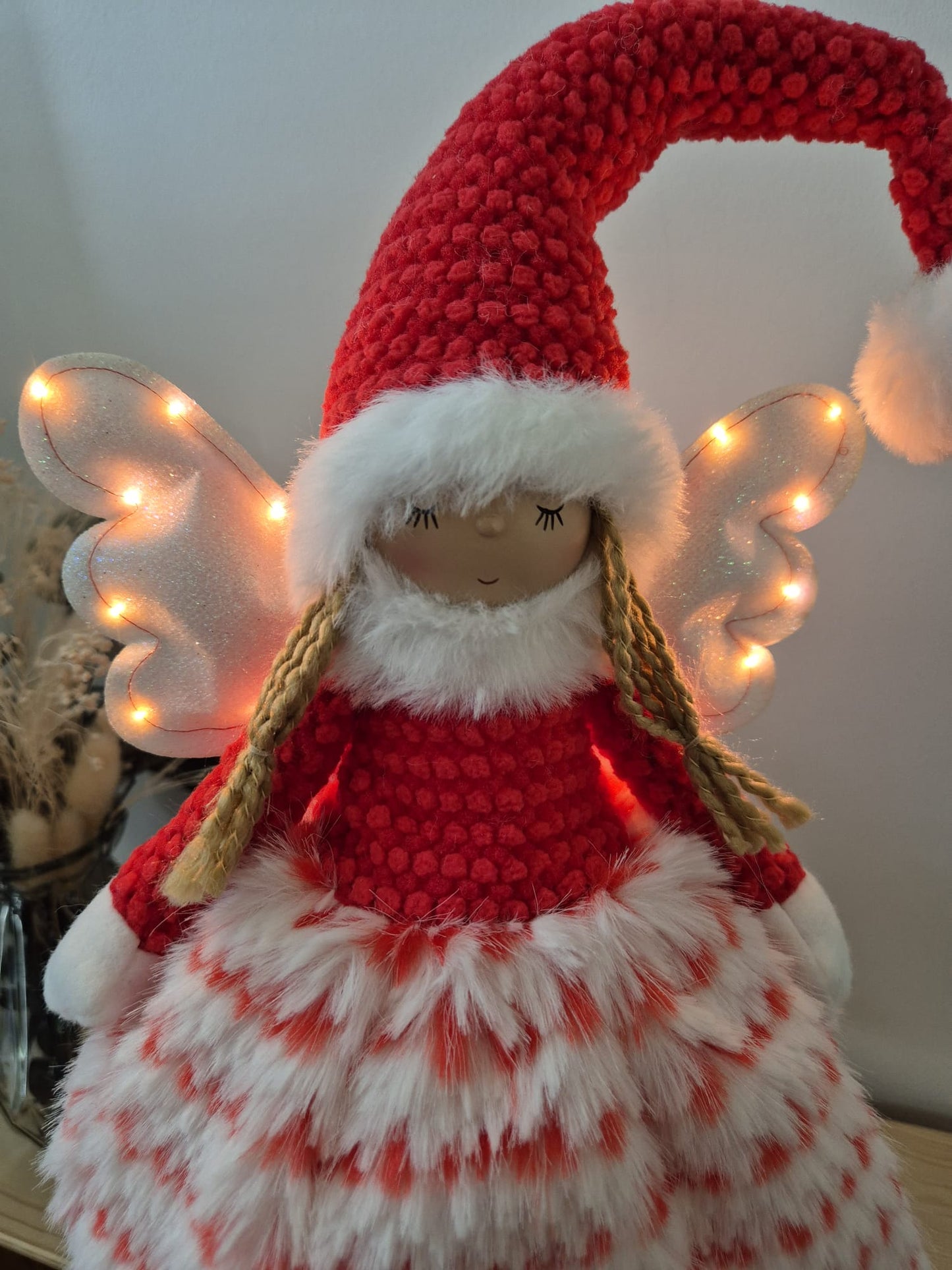 Poupée Jade debout - Rouge tricot