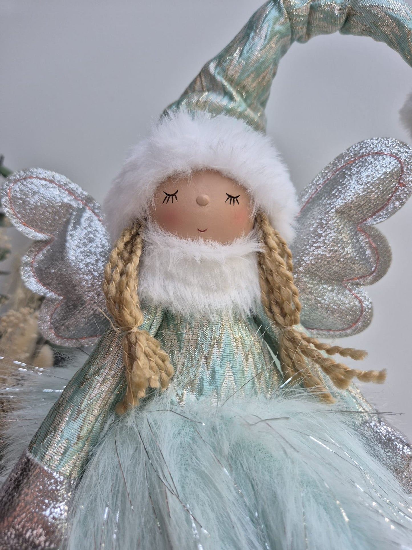 Poupée Jade debout - Verte argentée