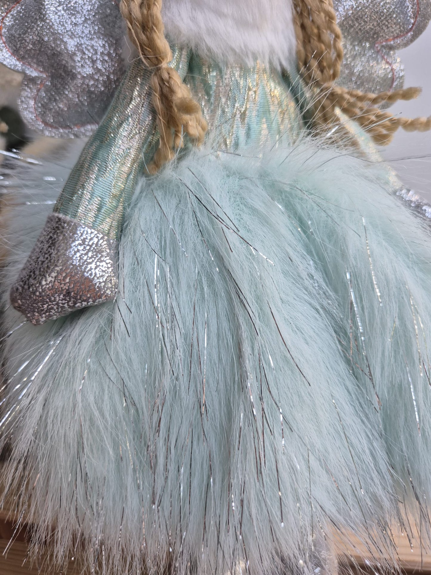 Poupée Jade debout - Verte argentée