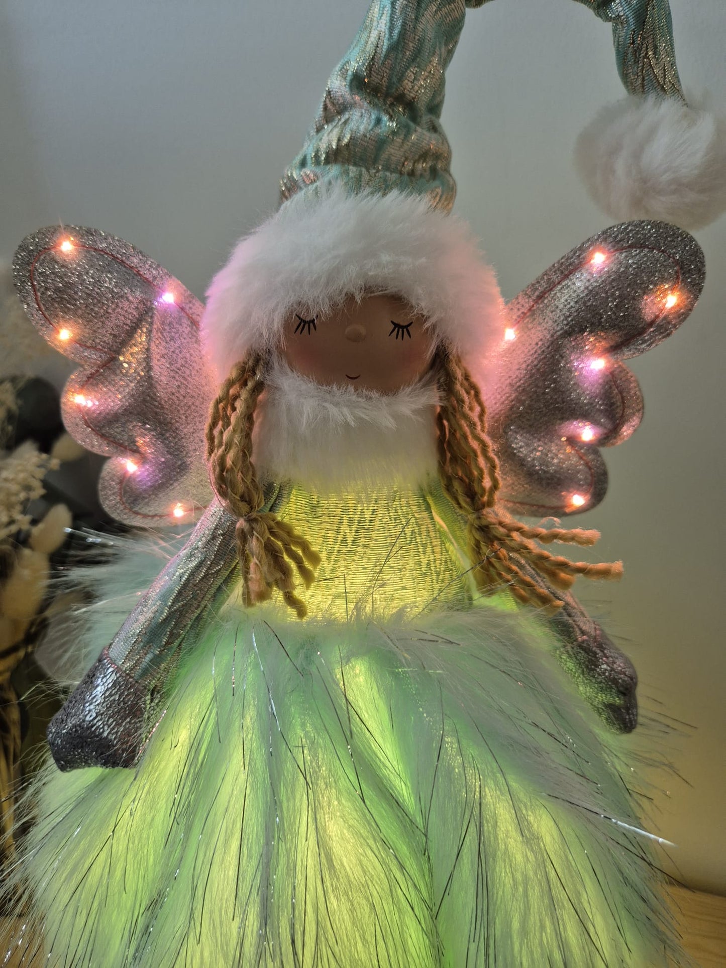 Poupée Jade debout - Verte argentée