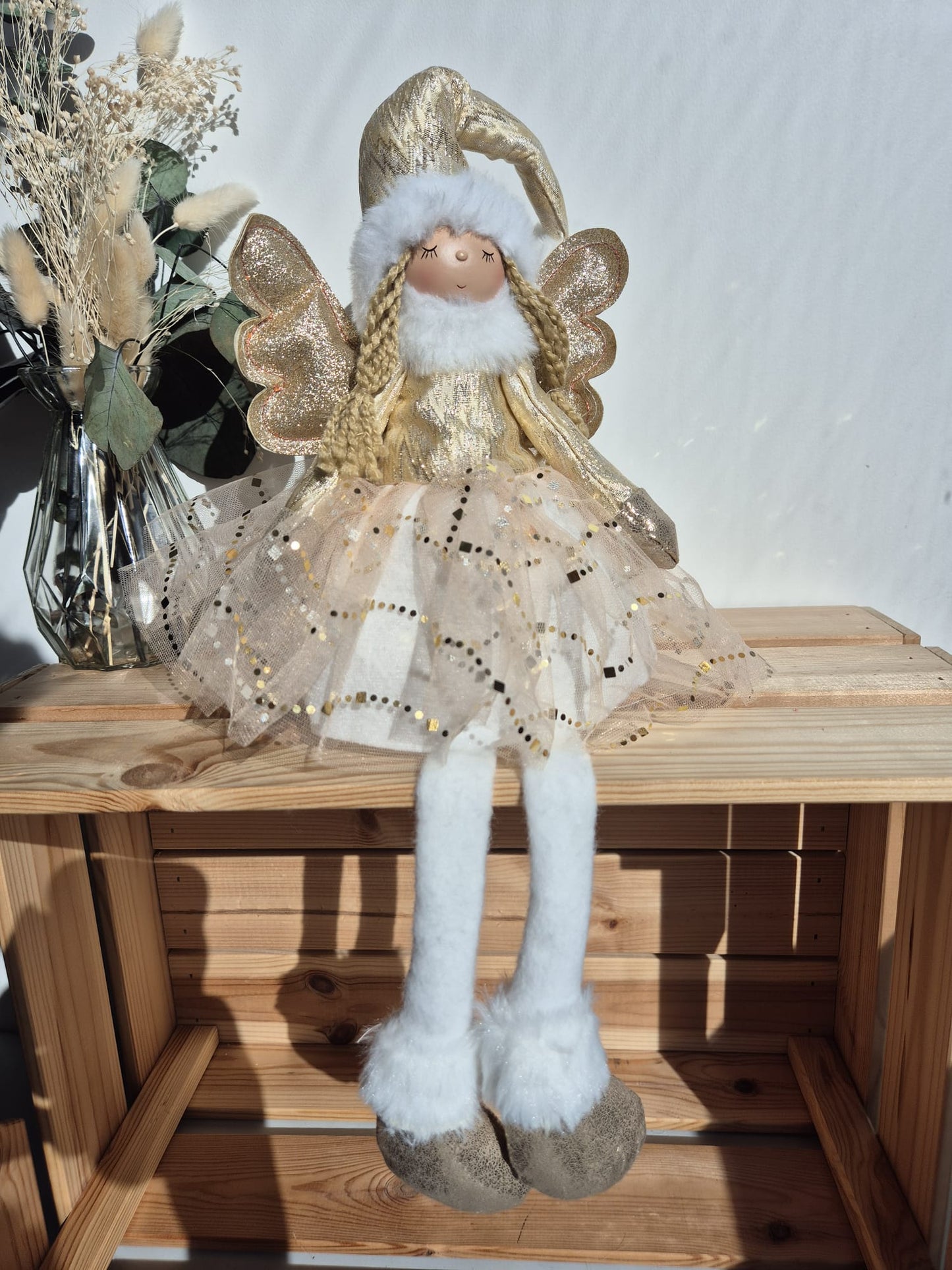 Poupée Jade assise - Dorée scintillante