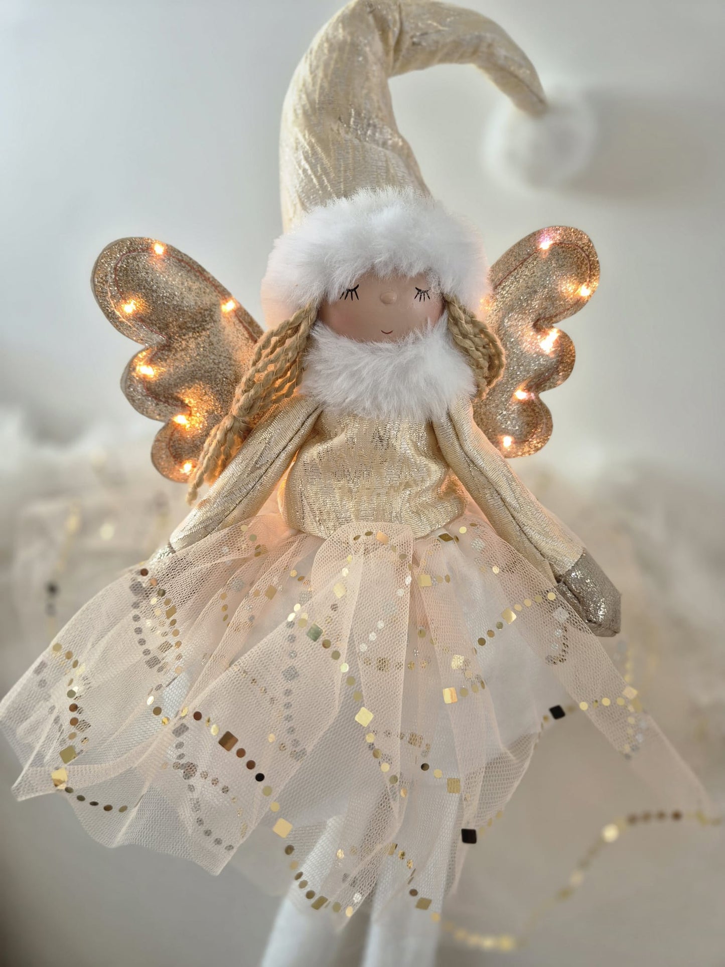 Poupée Jade assise - Dorée scintillante