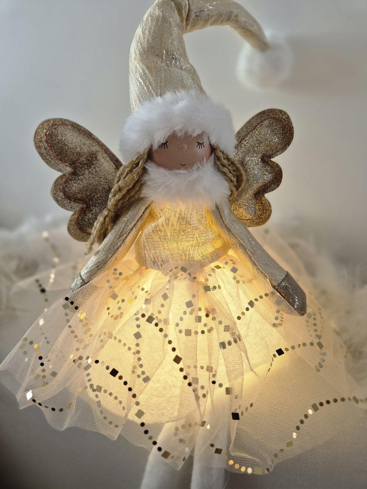 Poupée Jade assise - Dorée scintillante