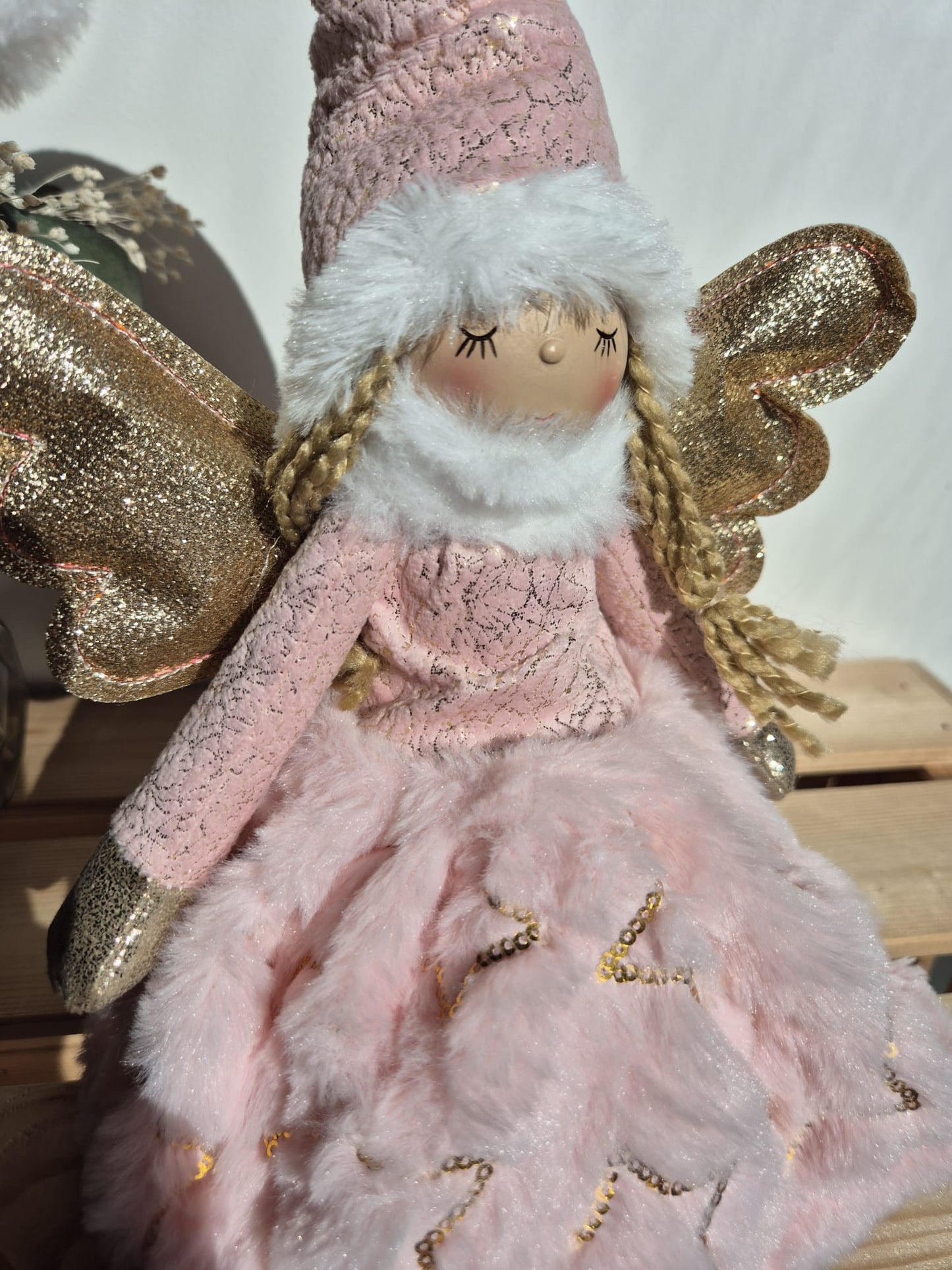 Poupée Jade assise  - Rose velours étoiles