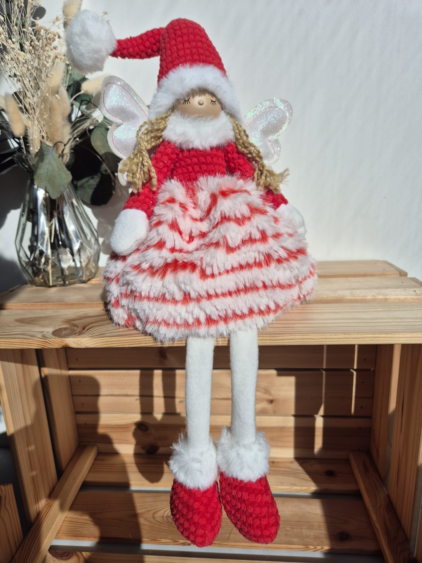 Poupée Jade assise - Rouge tricot