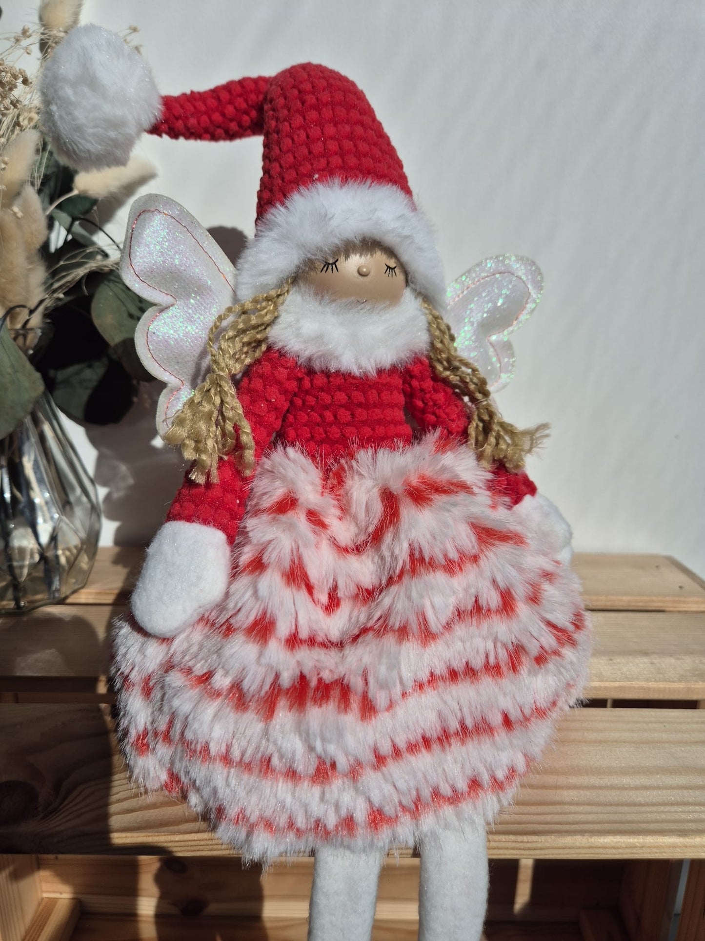 Poupée Jade assise - Rouge tricot